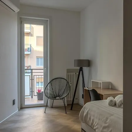 M11 Isola Apt, M3 Duomo Brera Eleganza E Comfort 아파트
